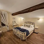 La Maison Chaleureuse 펜션 리베락